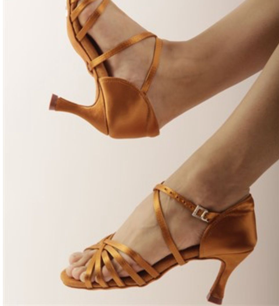 Zapatos de danza de tacón
