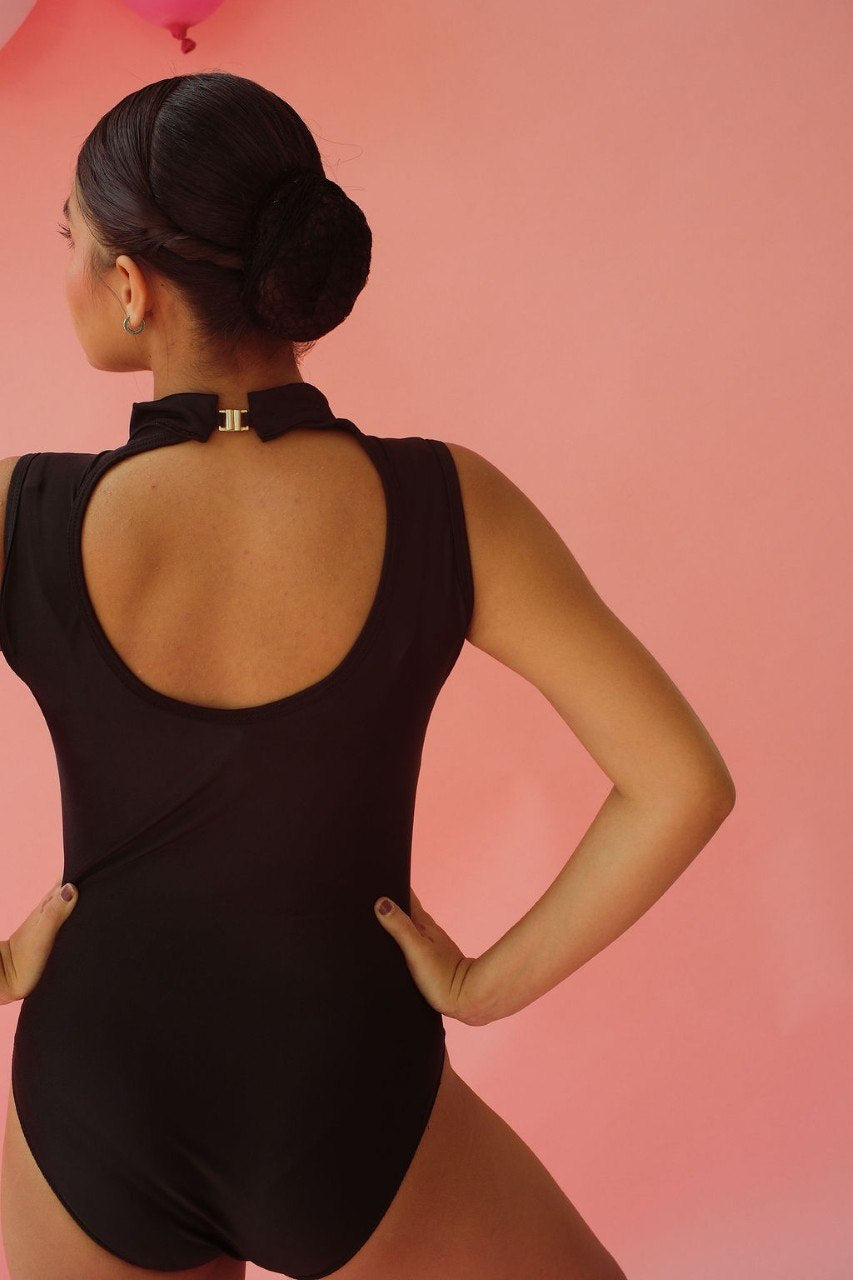 Modelo Cuello Ruso